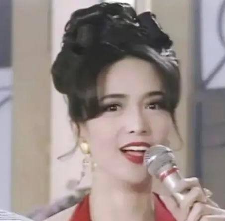 老演员整容脸变形,老年人整容前后照片