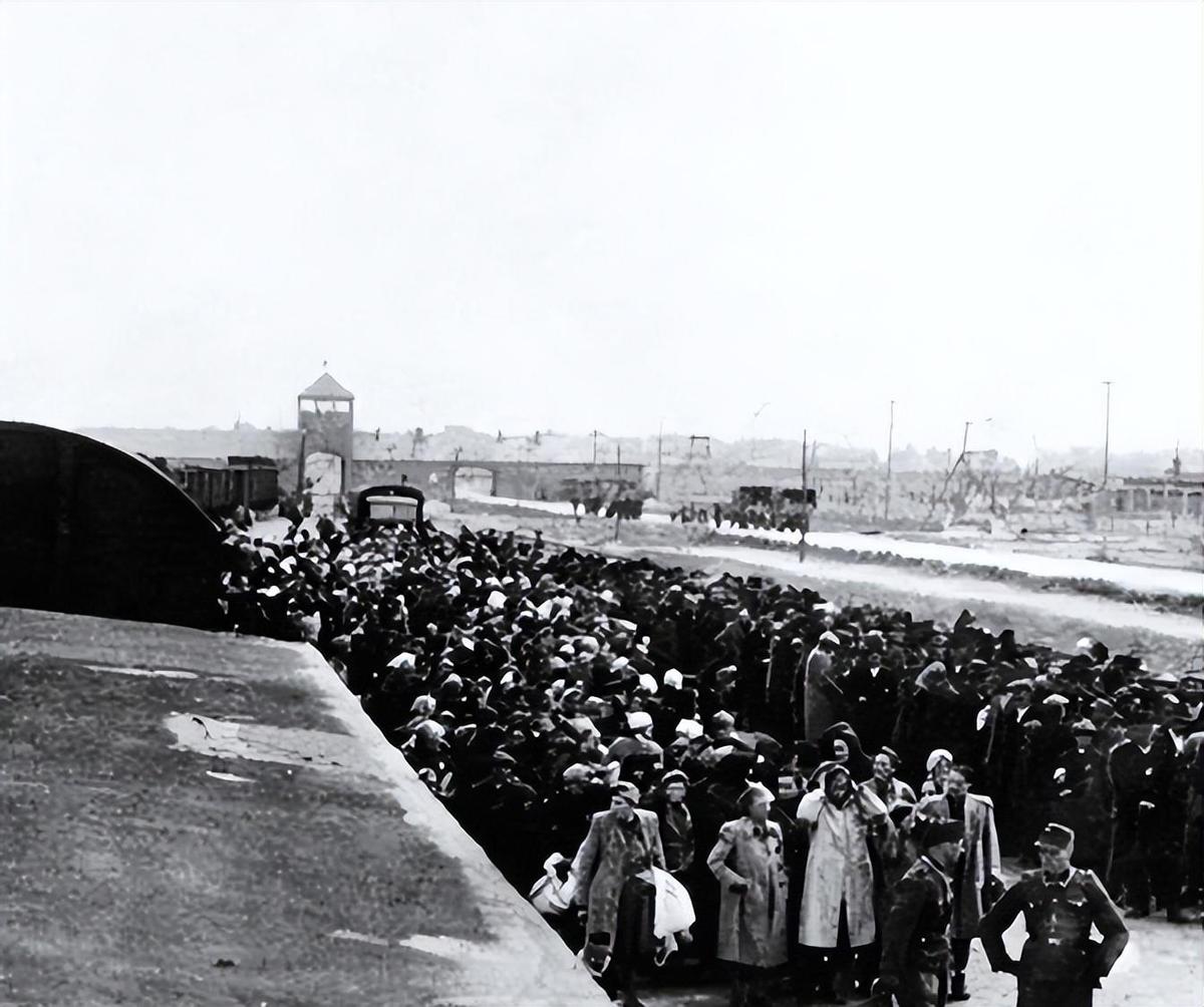 二战可怜的犹太人照片,二战时珍贵老照片犹太