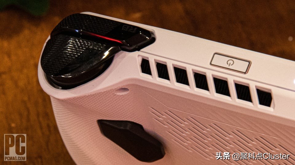 华硕rog掌机深度测评,华硕rogally游戏掌机评测