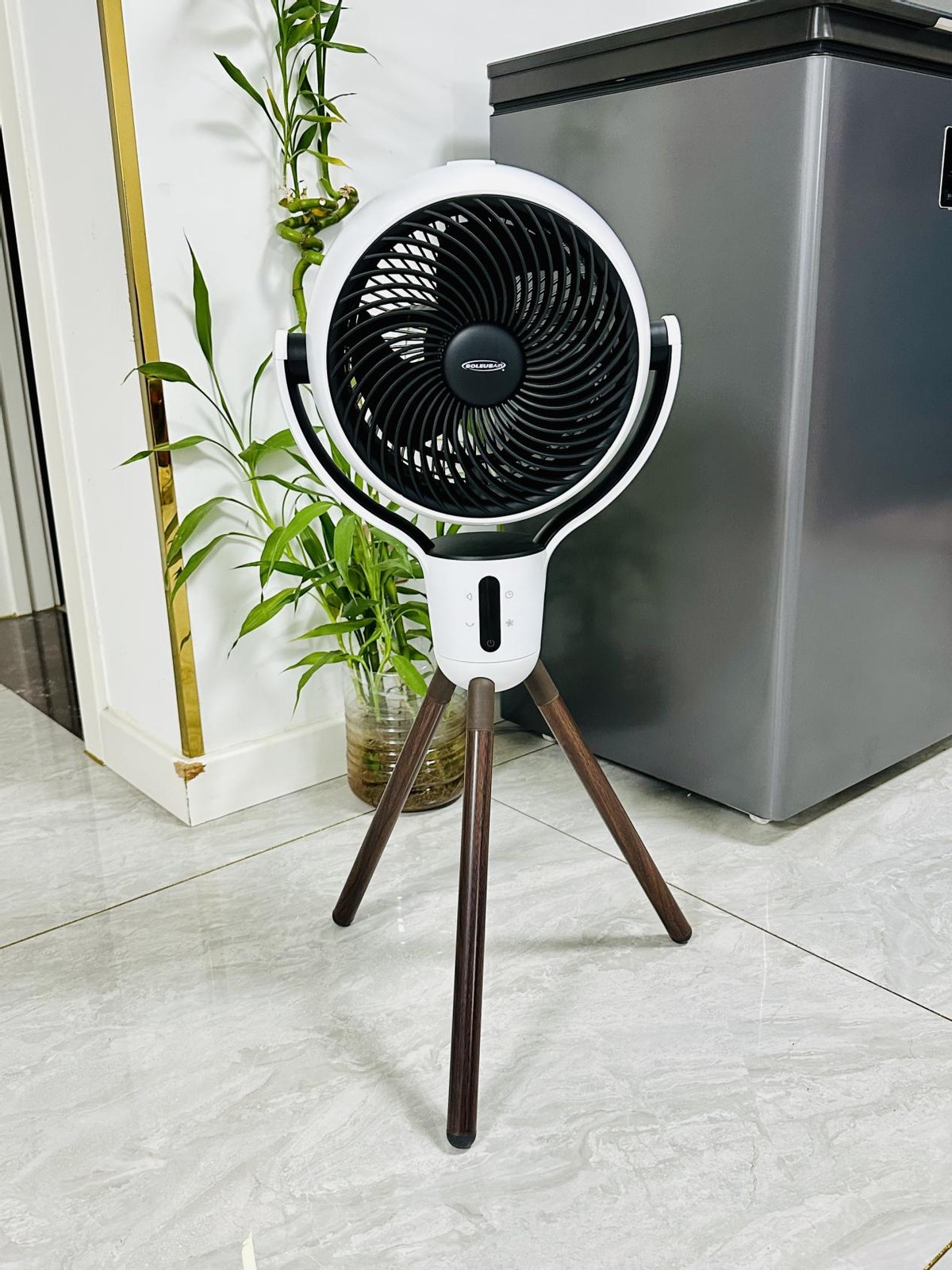 空气循环扇直接对人吹有什么危害,空气循环扇吹了真不会头疼吗