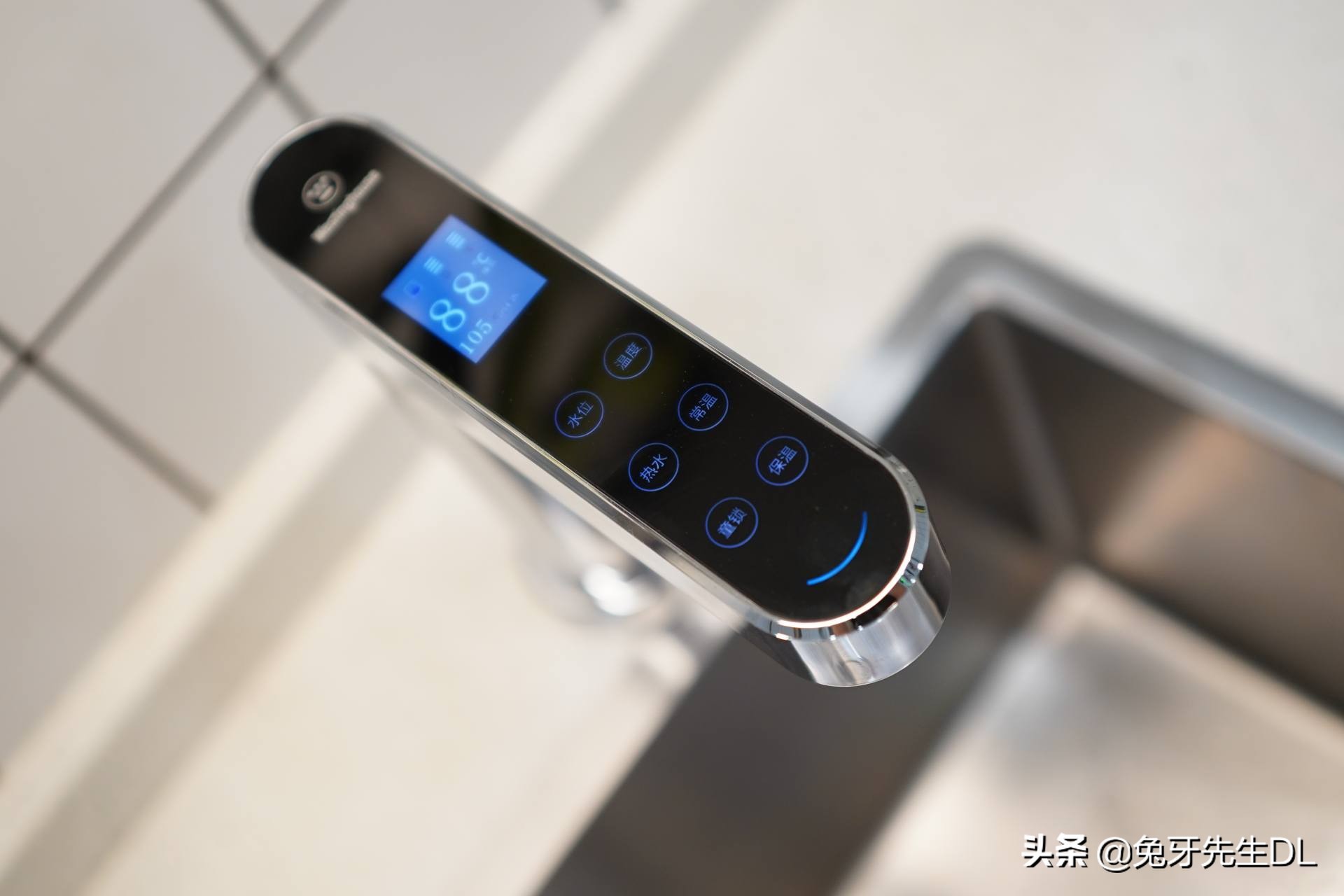 能出热水的净水机到底水质如何,净水机出热水的优缺点