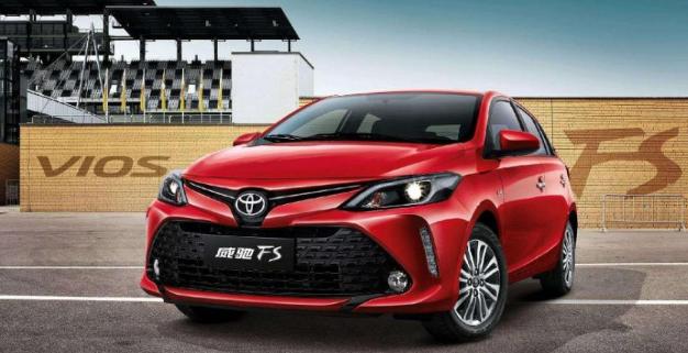 丰田yarisl致炫飞度polo,新款致炫飞度选哪个更好