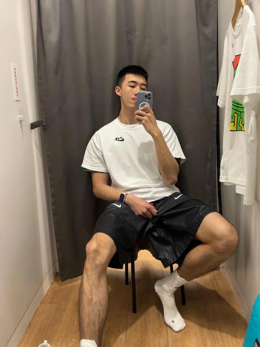 188cm黑皮足球体育生1