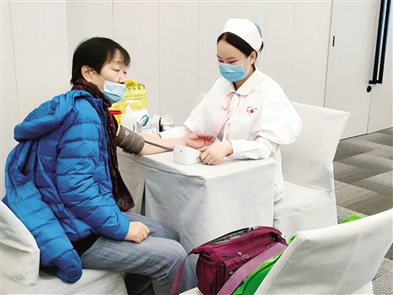 免费检查上门送医及时送诊医疗卫生服务“强基层”让您安享家门口的健康福利