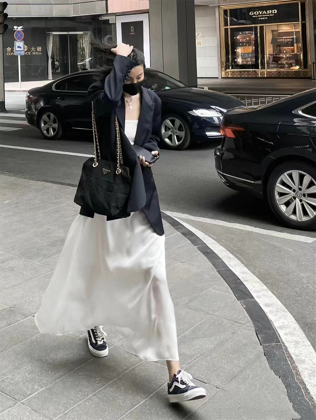 半身西装长裙夏季怎么搭配,垂感西装长裙怎么搭配好看