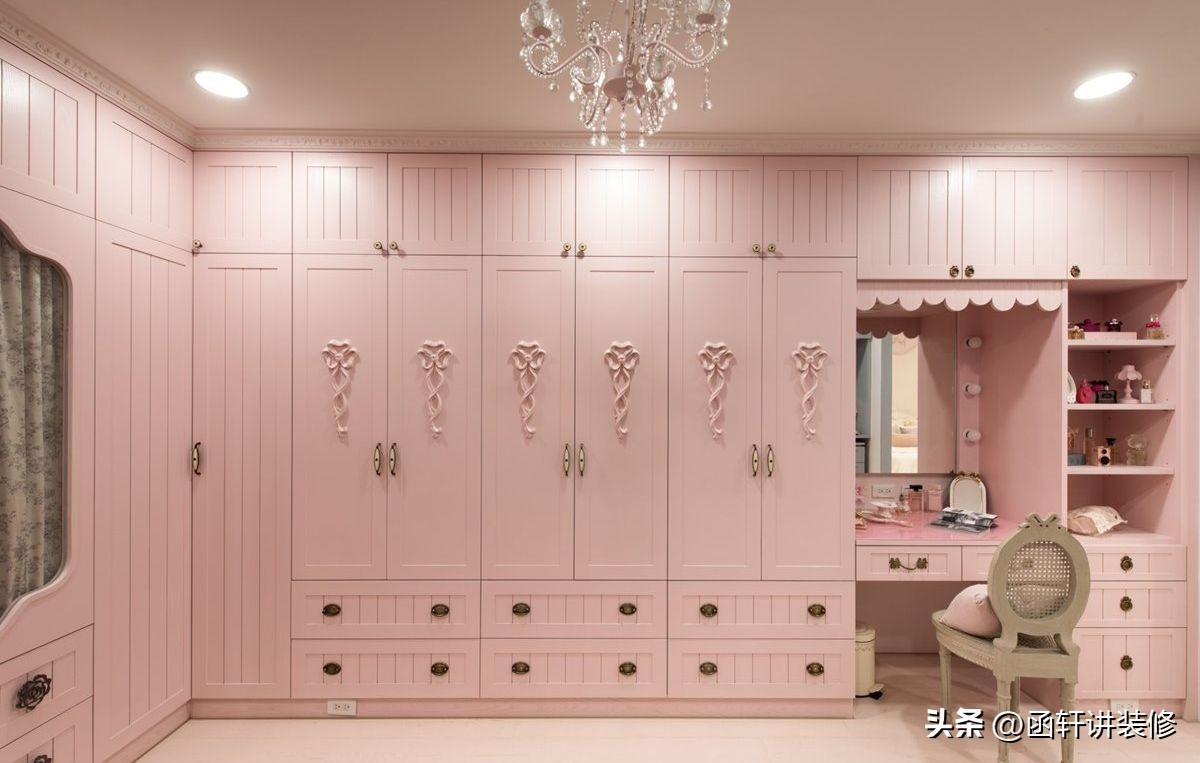 化妆台收纳省钱小技巧,化妆台的正确摆放方法