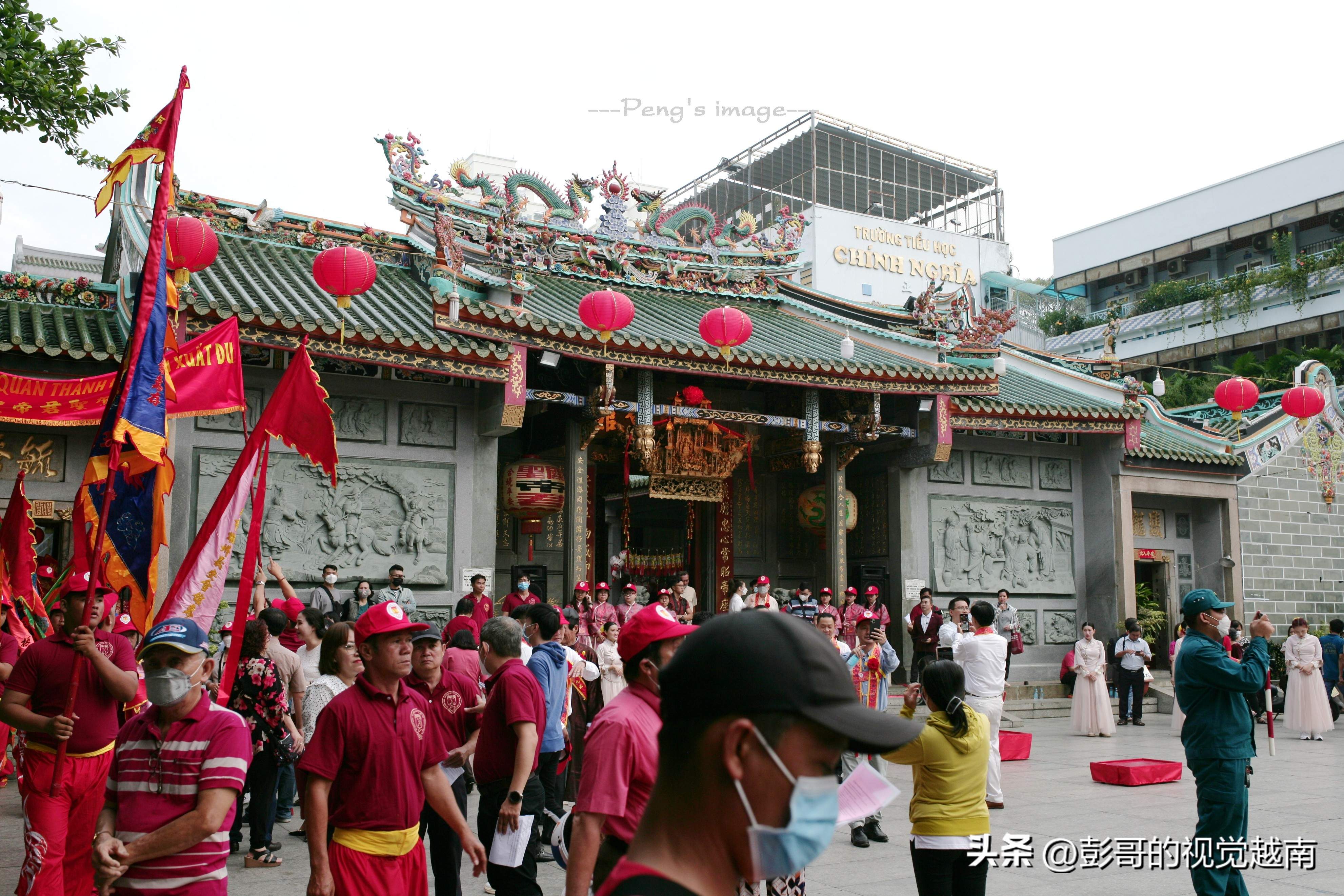 越南西貢華人的【恭請關聖帝君聖駕出遊】活動。