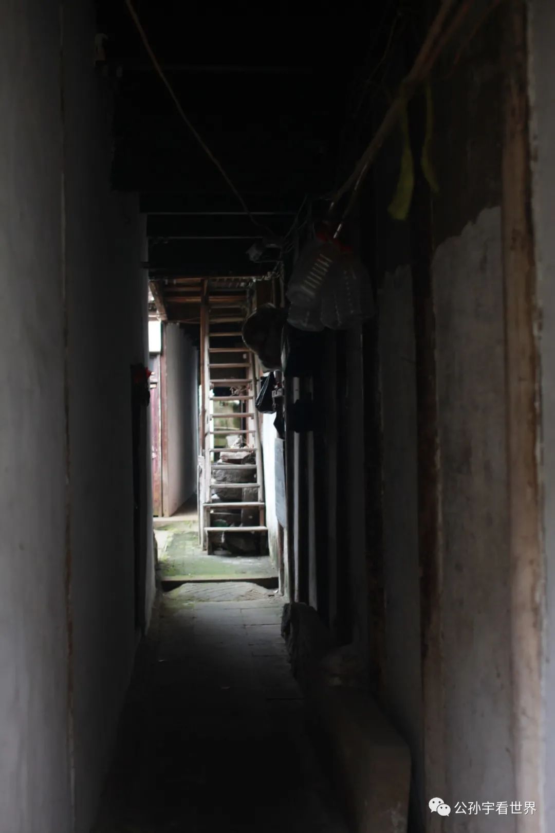 徜徉在古色古香,徜徉于千年古城老街