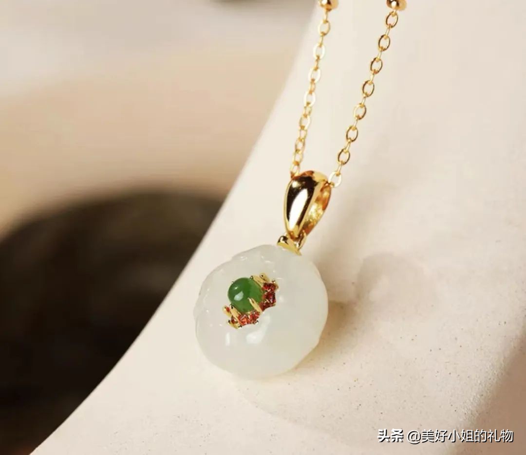 母亲节礼物项链黄金推荐,母亲节礼物排行榜前十名黄金饰品