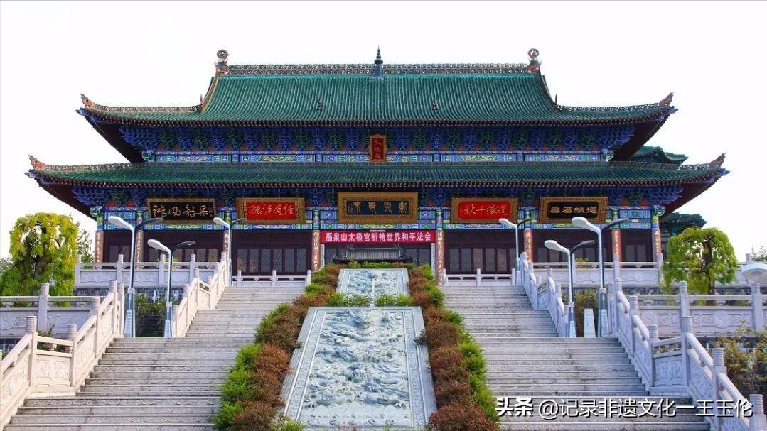 贵州唯一的一座千年古城，曾是古且兰国故地，被列为全国重点*物文**