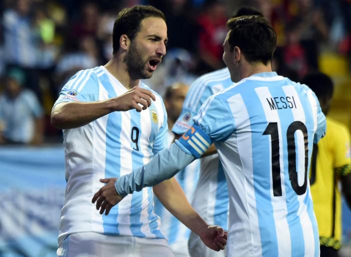 梅罗谁才是最佳?共同队友道出实情:梅西更出色!德布劳内亮答案