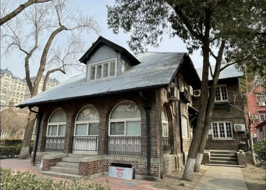 这条有着“洋面孔”的胡同，一定要留出时间逛逛