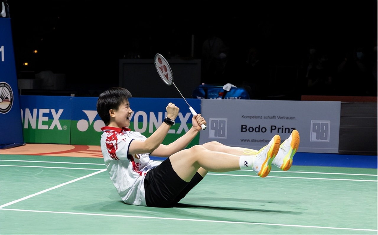 新王登基，何冰娇胜陈雨菲夺韩国大师赛冠军，今年比赛无一败绩