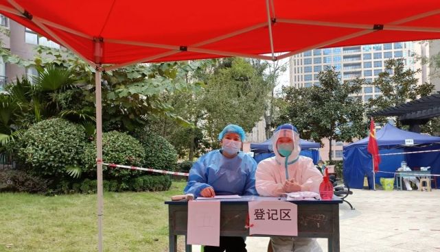 代购物资、志愿抗疫、爱心捐赠……社区防疫一线暖意满满