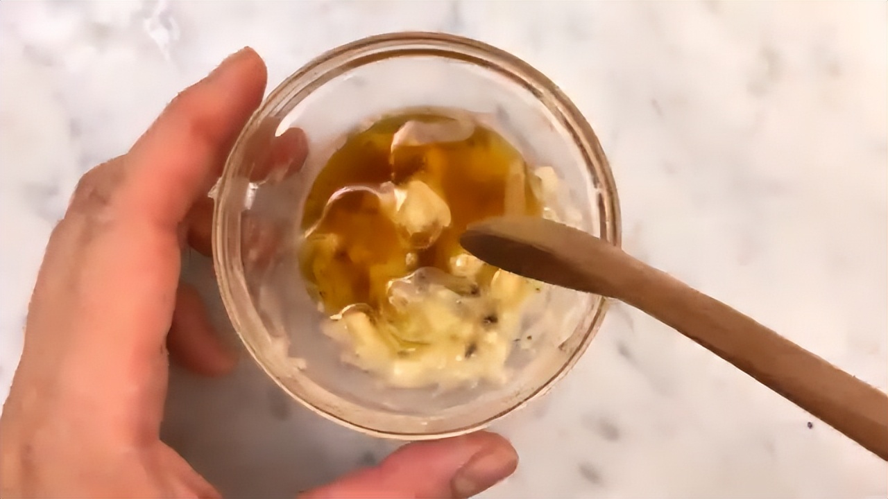 自制蜂蜜面膜适合什么肌肤,五款自制蜂蜜面膜视频