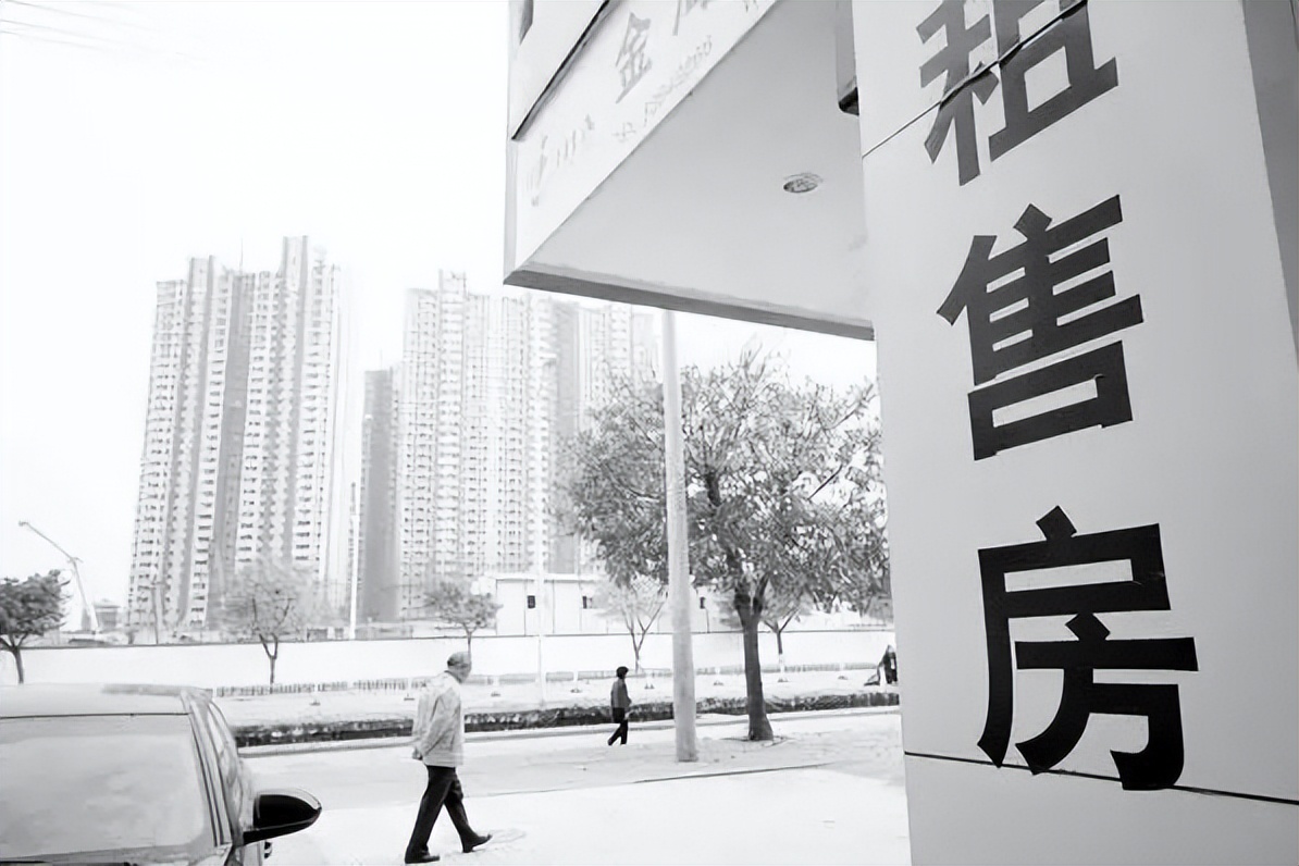 李嘉诚10年后的预言,李嘉诚预言的城镇家庭四大问题