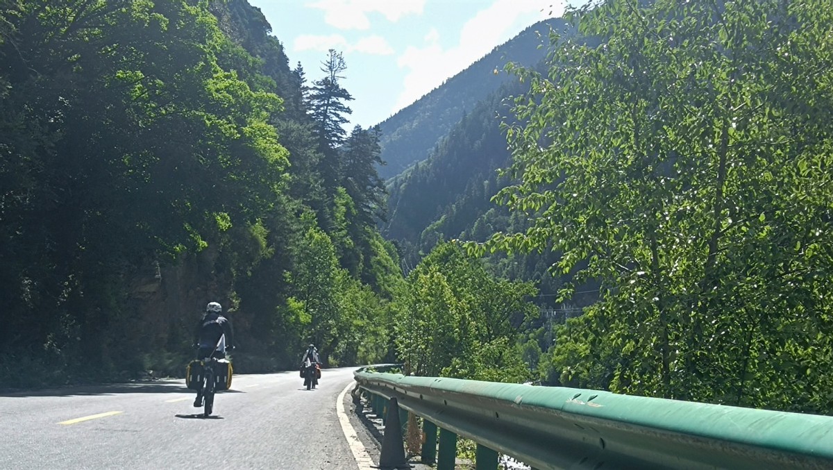 K叔大意刷马路，高人隐于三家寨|藏地骑行D7