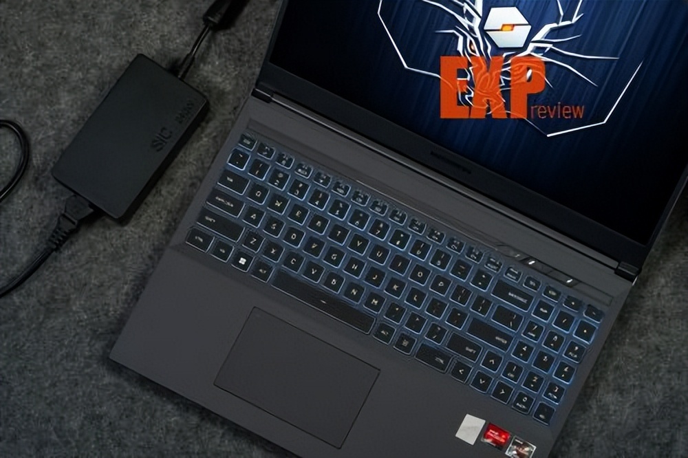 机械革命蛟龙16k4060对比神舟z8d6,机械革命蛟龙16k极光pro旷世g16