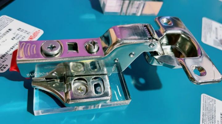 合页与铰链的区别,铰链和合页区别