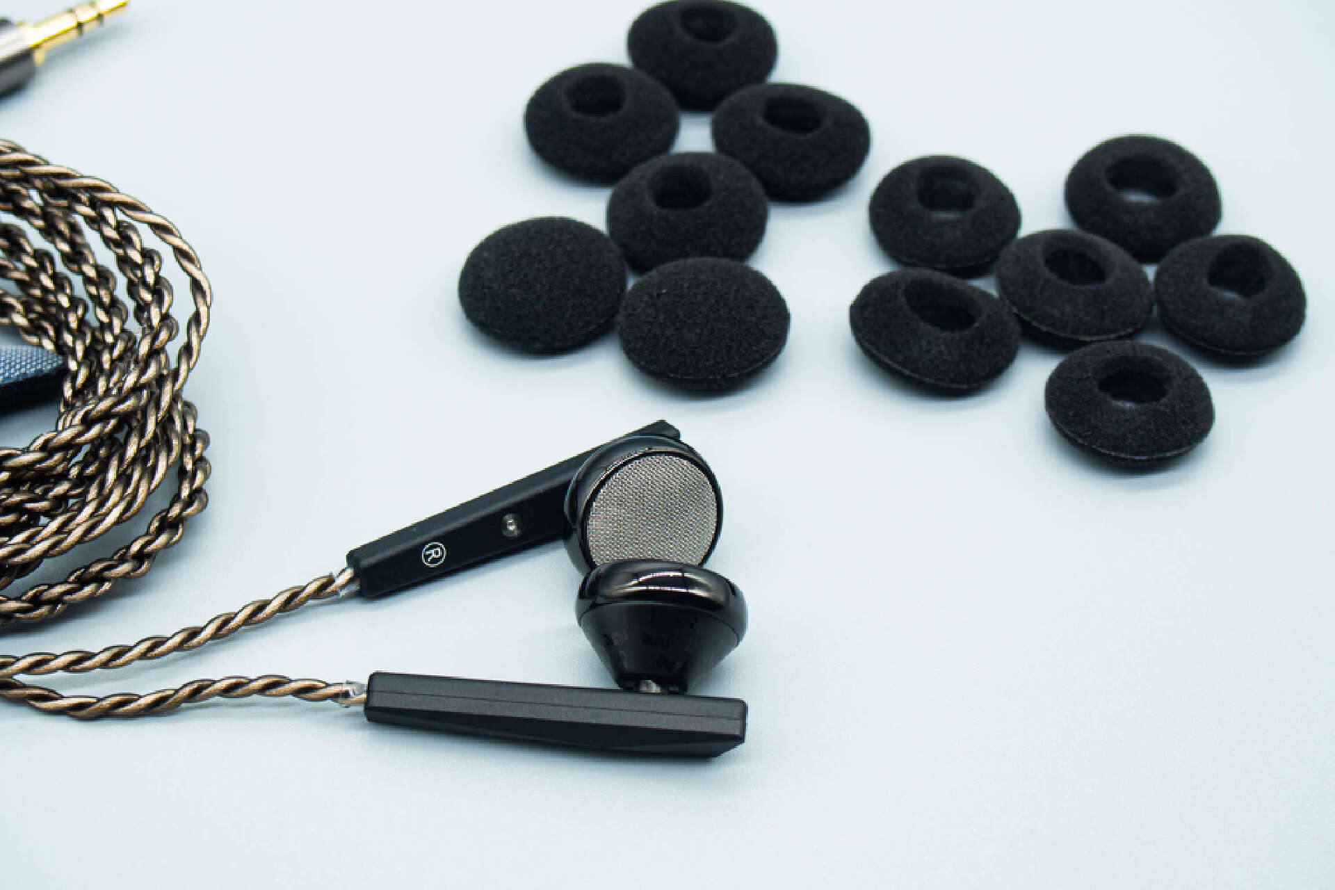 达音科alpha3和凯声,达音科alpha3和泰坦