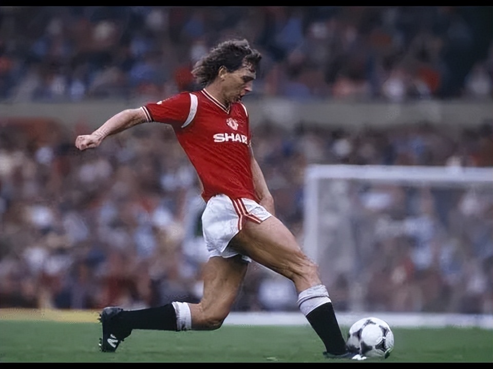 布莱恩罗布森看曼联,布莱恩罗布森曼联92班