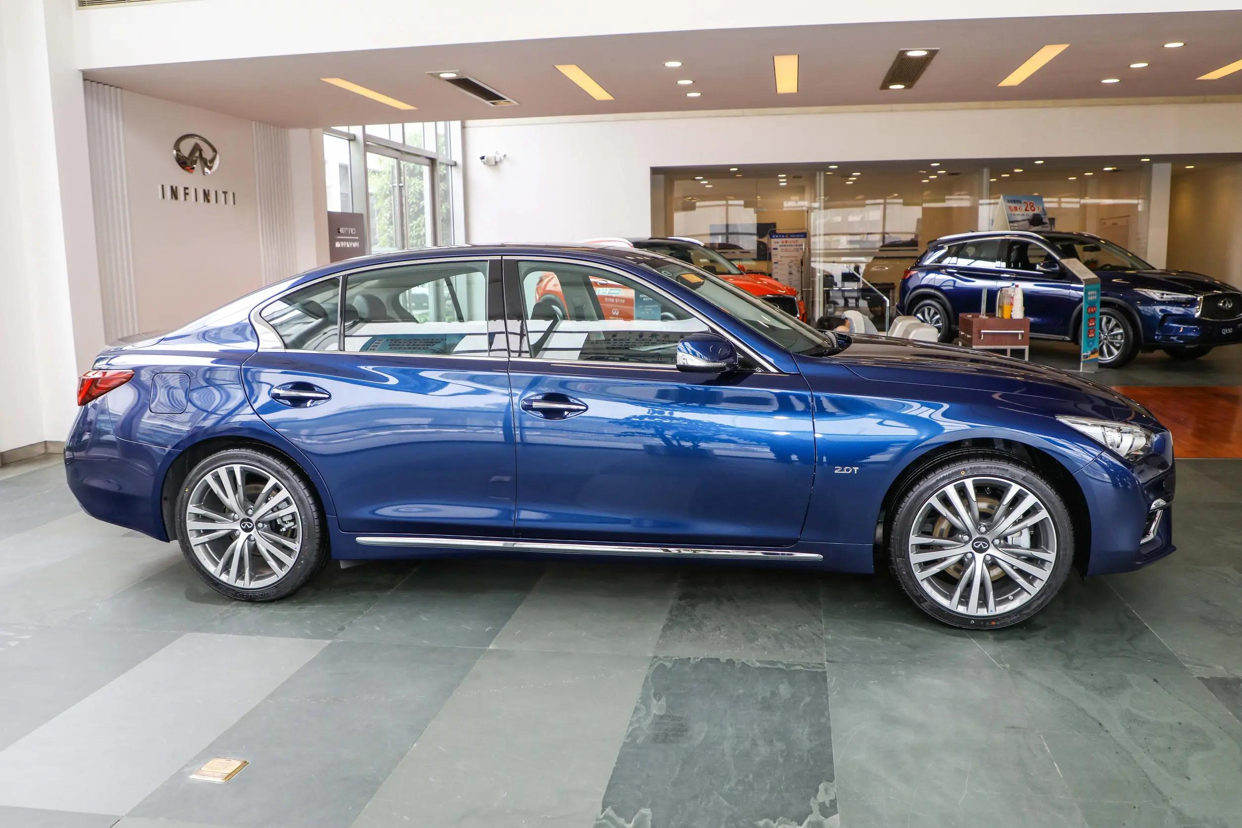 这两款b级车颜值高空间大,动力好操控好的豪华品牌b级车