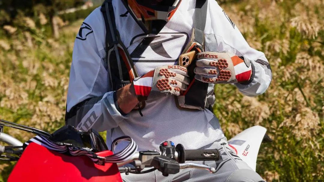 背包男士越野旅行包,骑行越野背包