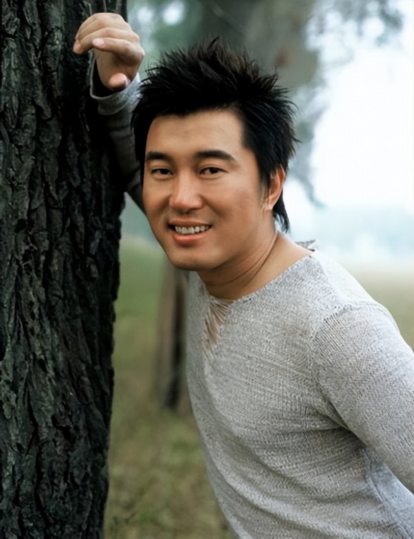 24位青歌赛冠军得主图片,6位歌手在巅峰时期逝世