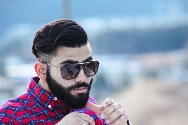 胡须到底有啥用，为何现在中国人很少留胡子，古人却特别喜欢？