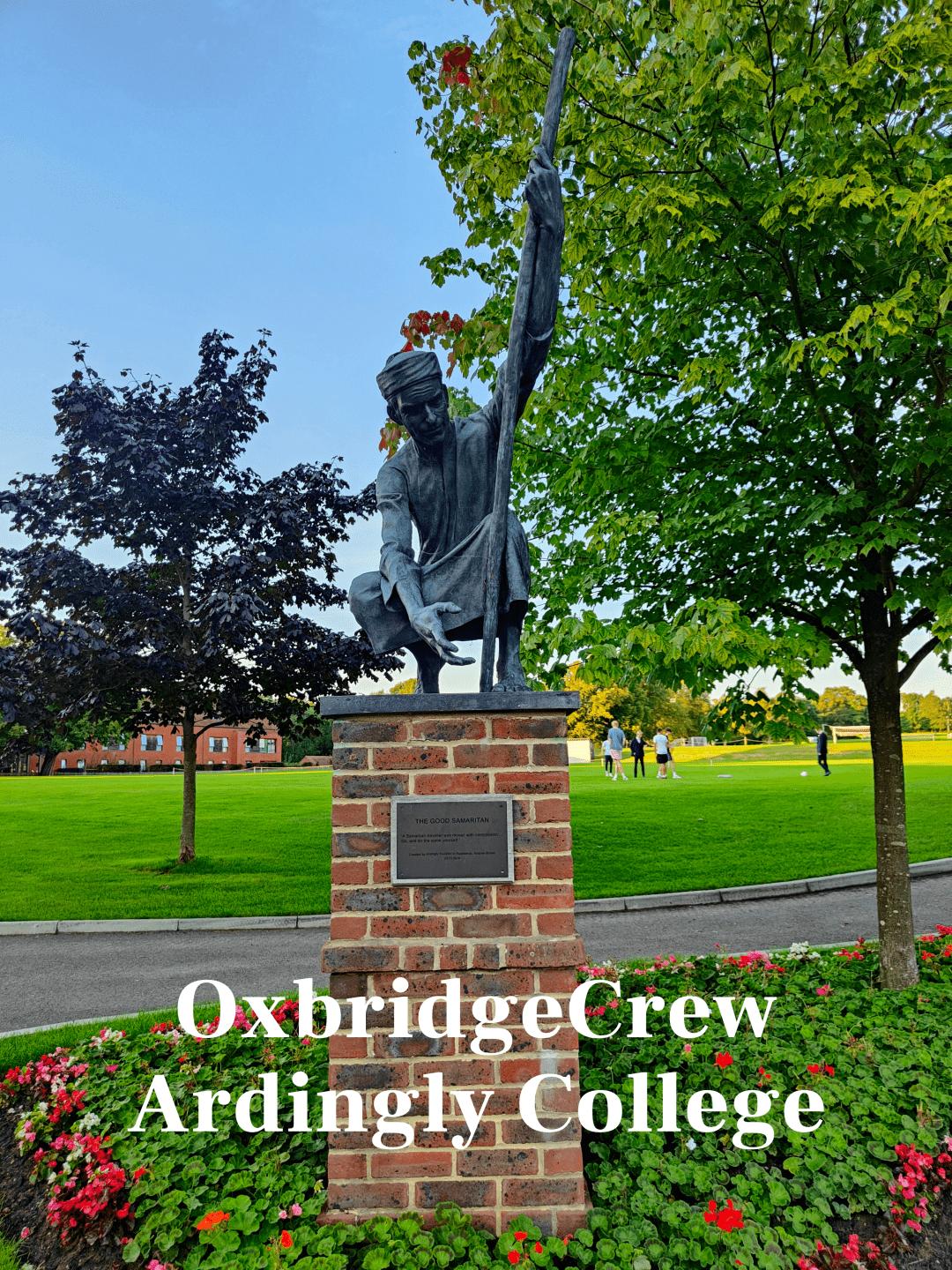 英国女王和菲利普亲王深情对视,英国国王学院高中