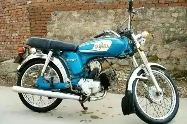 为什么都喜欢本田cg125老款摩托车,经典情怀cg125本田摩托车