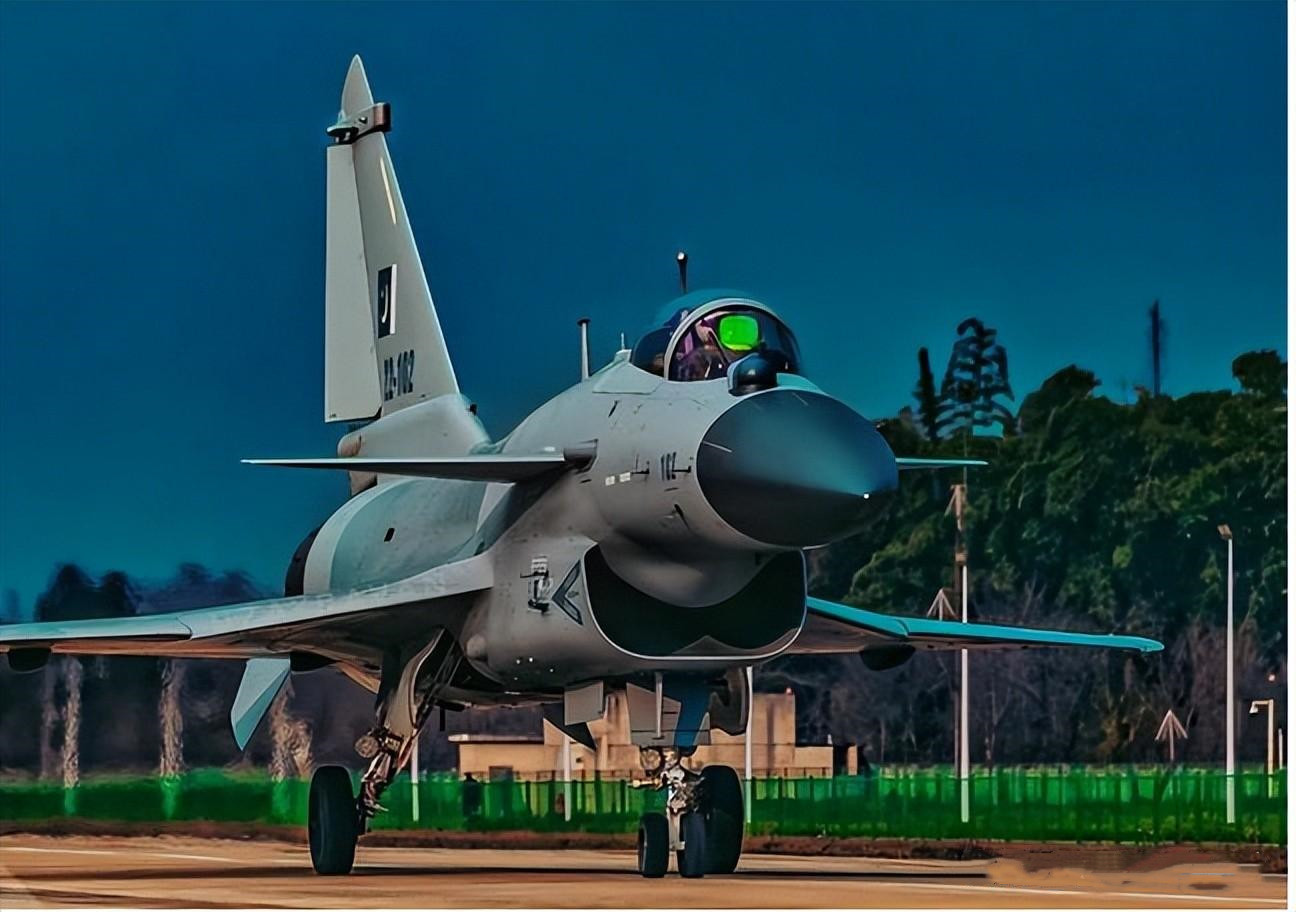 巴空军评价歼10c,巴基斯坦评歼10ce