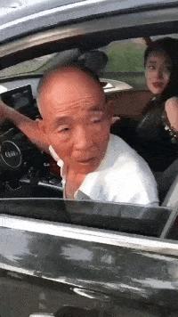 站着走路腰不舒服坐着没事,走路累了倒走能缓解吗