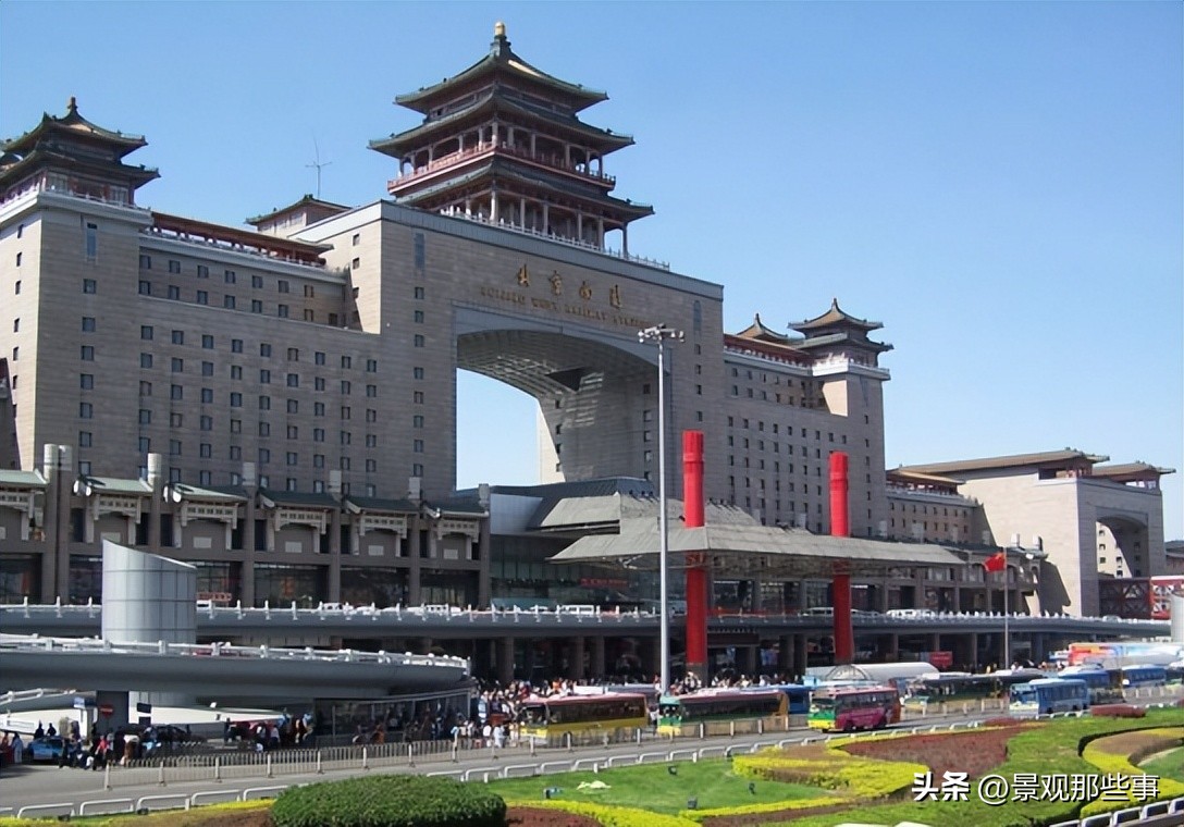 梁思成看都不敢看的楼,大屋顶建筑梁思成