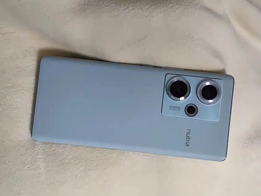 两千块1亿像素的新骁龙8,2999元起的第二代骁龙8