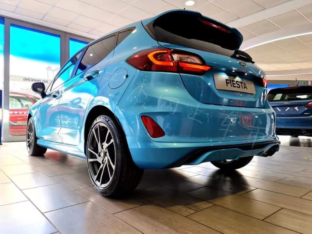 福特嘉年华三厢自动时尚型发动机,最新版福特嘉年华1.5手动挡运动版