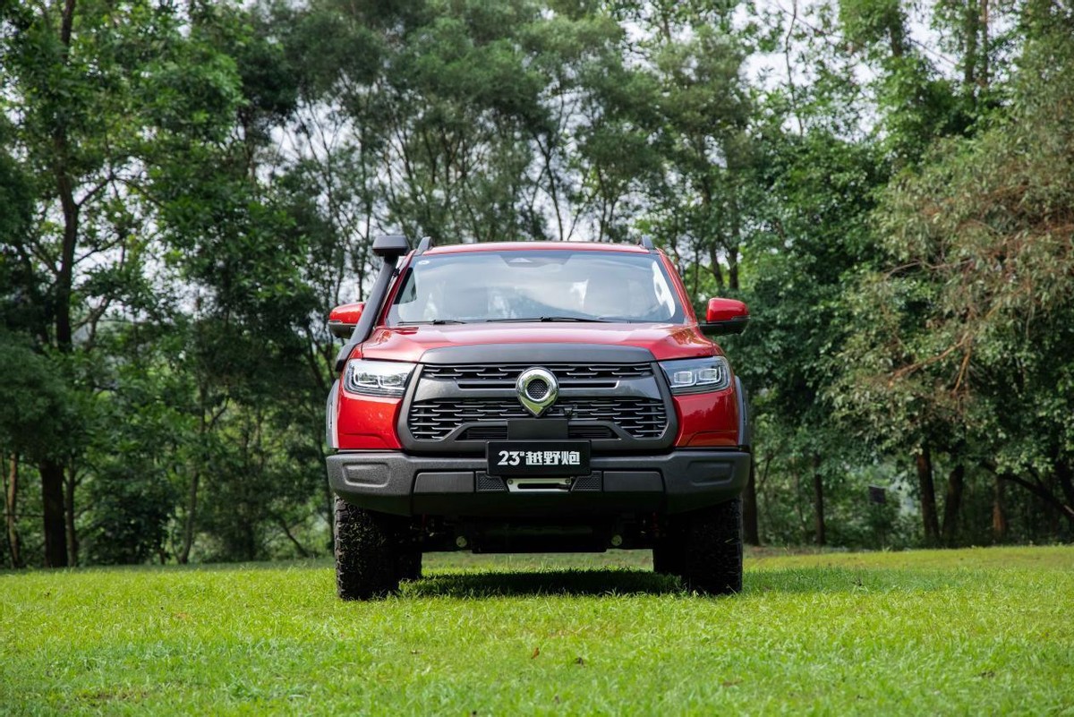 23款长城越野炮柴油四驱进阶版,23款长城越野炮自动四驱高阶版