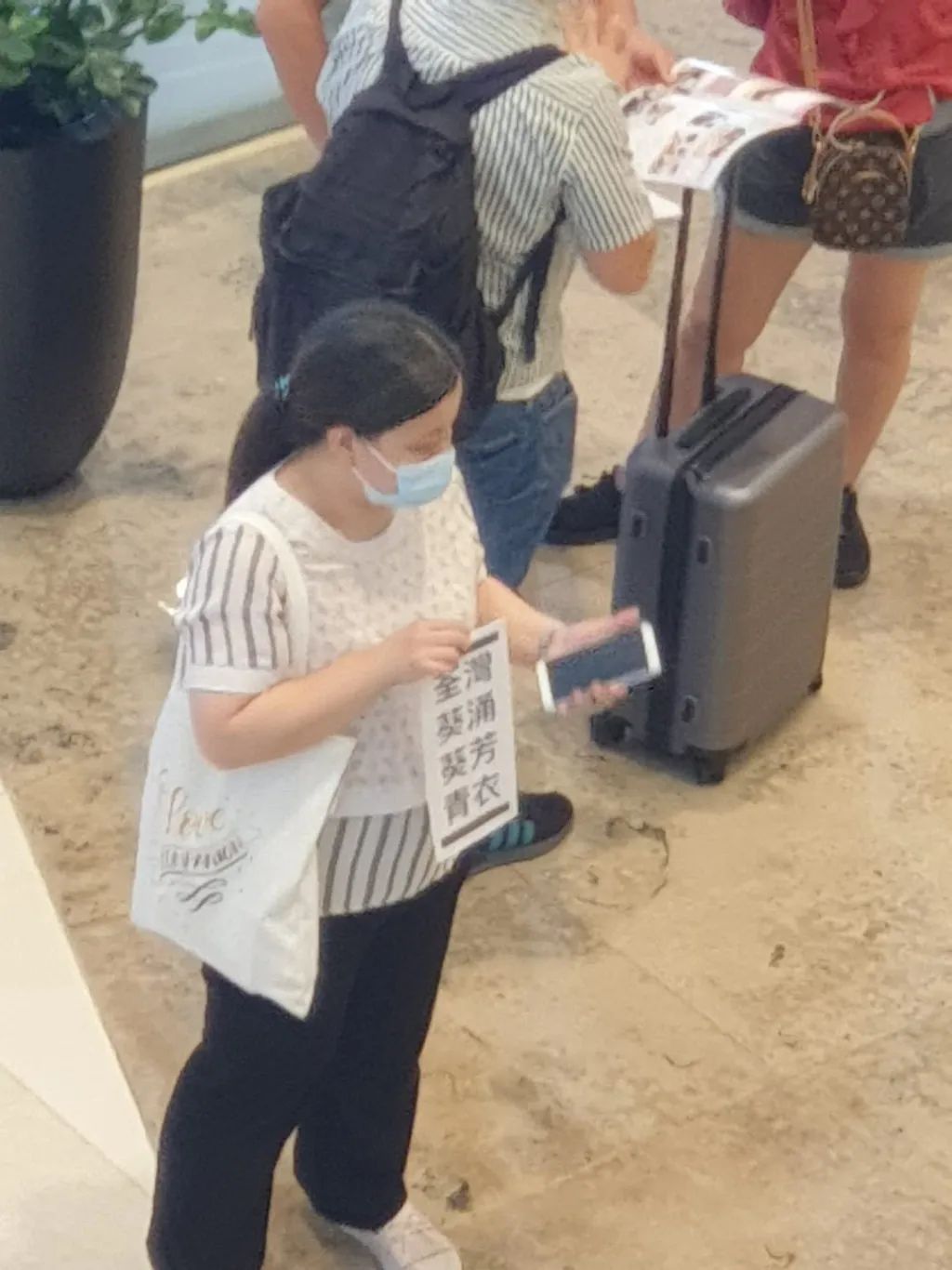 港校疯抢内地生！校长：抢不到，我们就要失业了