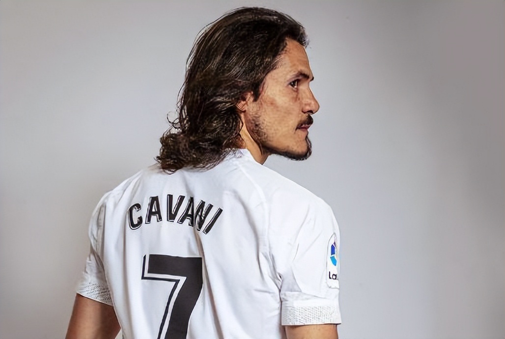 c罗你在哪里原视频,卡瓦尼c罗放弃追球