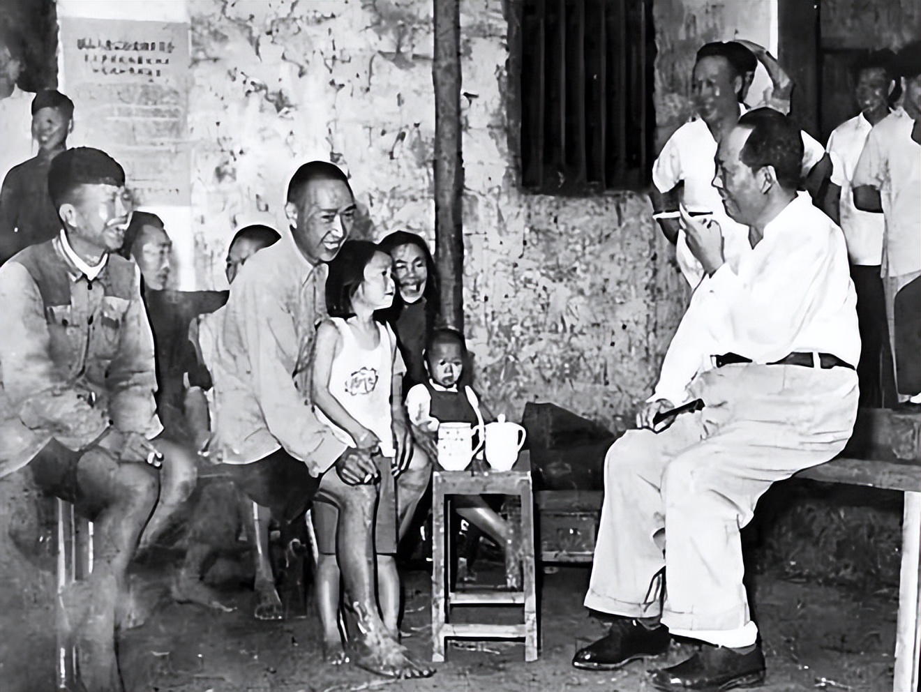 毛主席烟瘾很大,他抽的烟有什么特别之处?是时候说清真实情况了