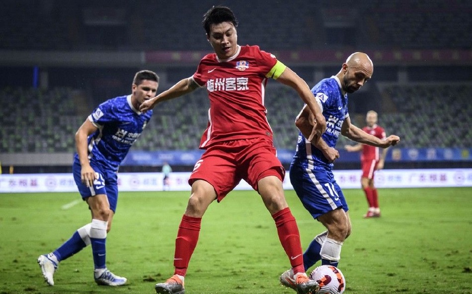 中超联赛梅州客家对上海上港,中超联赛梅州客家兴宁台