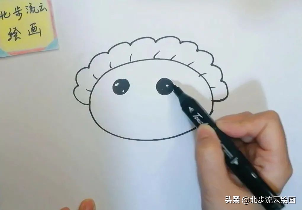 一盘饺子的简笔画图片大全,穿古装端着饺子的中国女孩简笔画