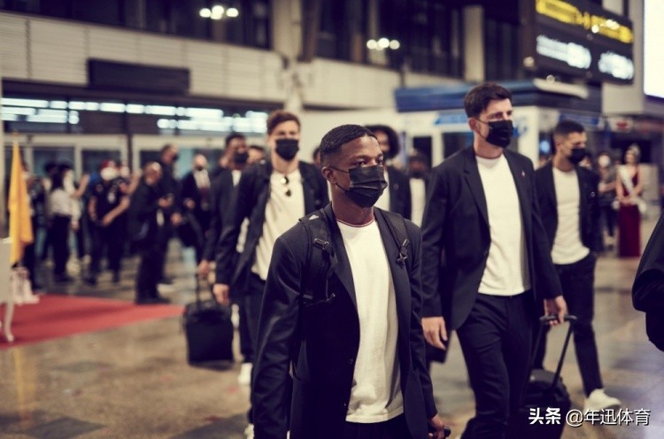 曼联列队迎接冠军,曼联去泰国踢友谊赛