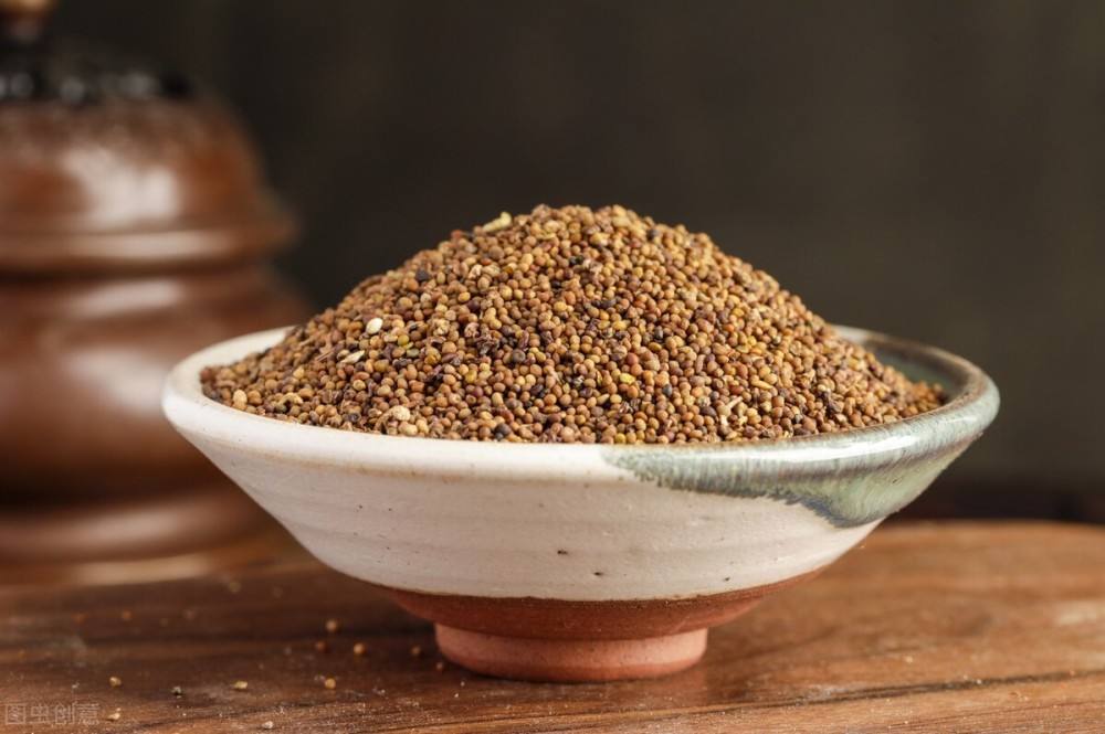 内膜薄经量少怎么调理,月经量少色黑中医辨证治疗