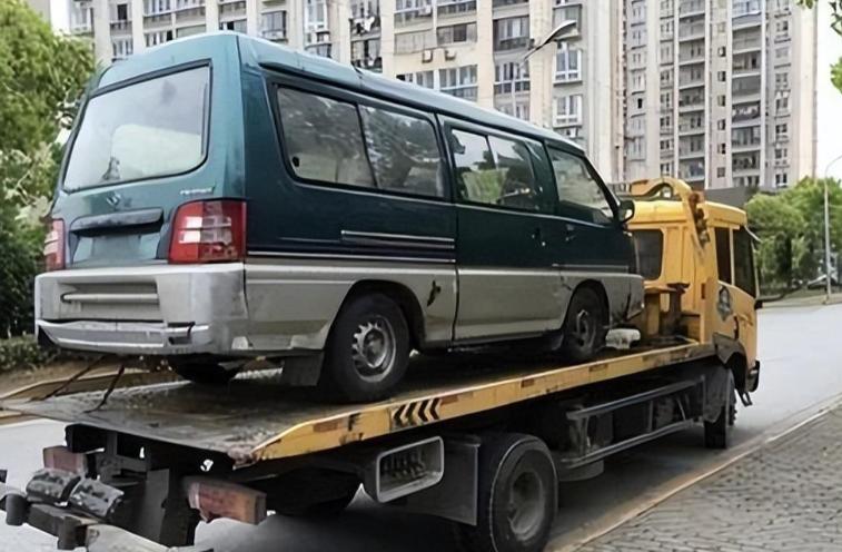 需要报废的汽车怎么处理,报废汽车卖到黑市国家怎么处理