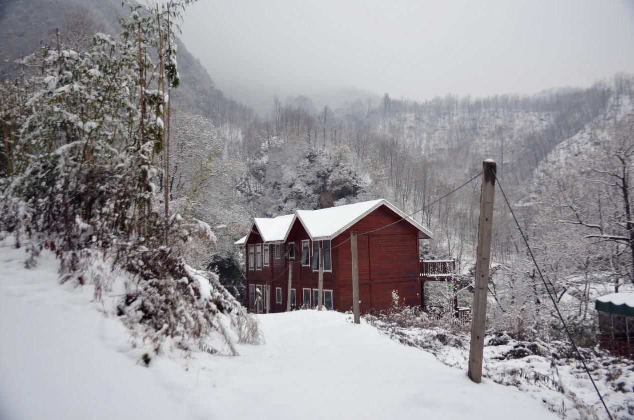 郑州向西自驾只需3个多小时，被网友誉为河南雪乡，门票半价