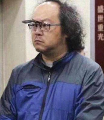 年轻时帅炸天的8位男星，中年后，有人胖快200斤，有人秃成地中海