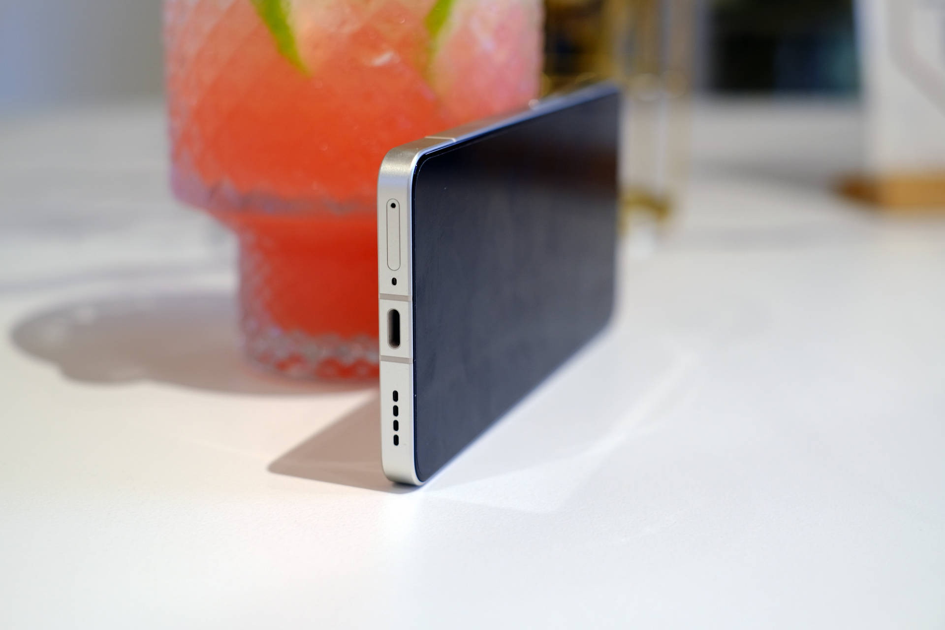 真我gt2大师探索版和上代对比,真我gt2大师探索版评测