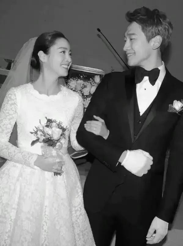 rain娶金泰熙粉丝的反应,rain娶谁了