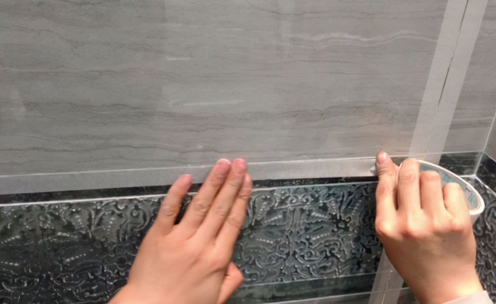 美缝贴美纹纸怎么施工,美缝贴美纹纸好还是美缝蜡好